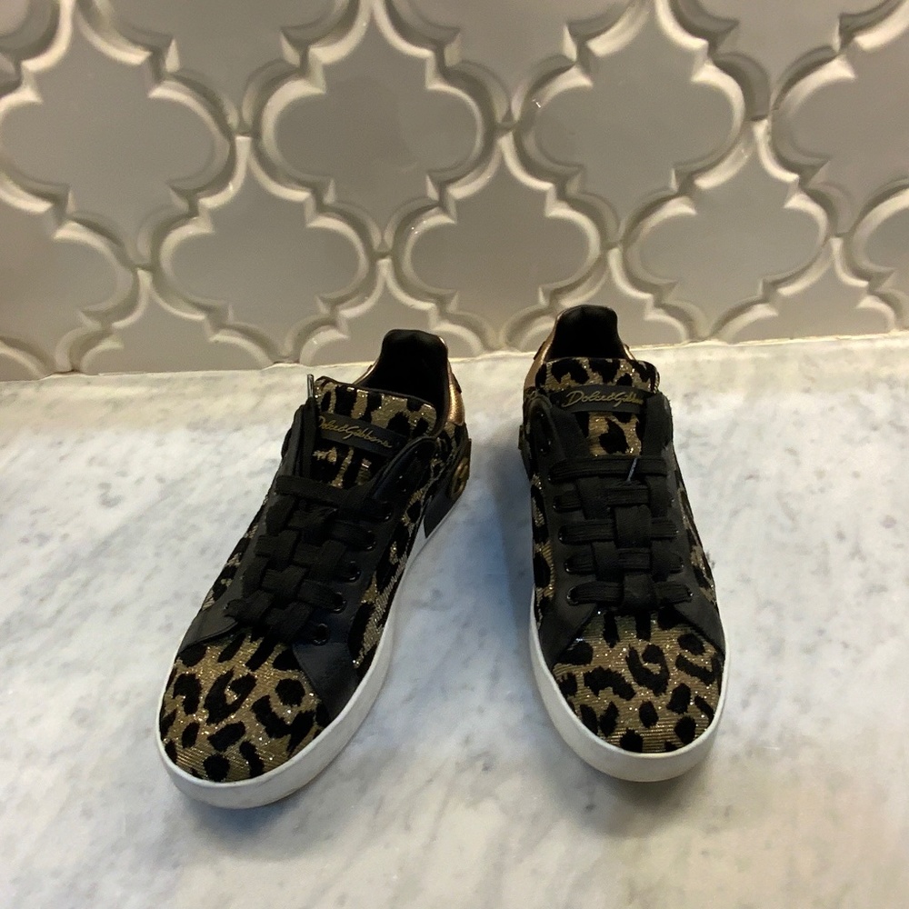 Womens shoes